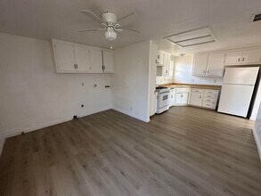 417 S Richmond Rd in Ridgecrest, CA - Building Photo - Building Photo