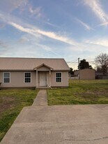 106 Fuller St in Weiner, AR - Building Photo