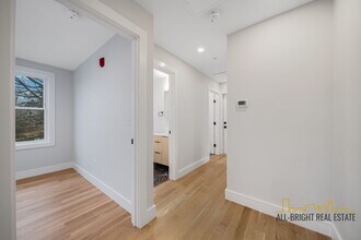 7 Wenham St, Unit 1 in Boston, MA - Building Photo - Building Photo
