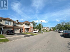 25 Chloe St in St Catharines, ON - Building Photo - Building Photo