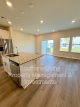 1719 Braemar Vlg Dr in Monroe, NC - Building Photo - Building Photo