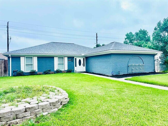 327 Gentilly Dr in Katy, TX - Building Photo - Building Photo