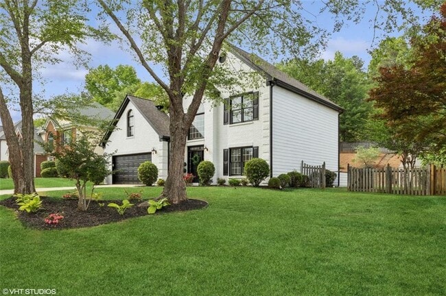 230 Bluff Oak Dr in Roswell, GA - Building Photo - Building Photo