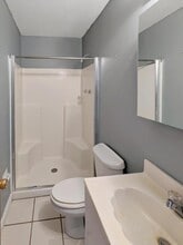 5409 1/2 Carnegie St in Pittsburgh, PA - Building Photo - Building Photo
