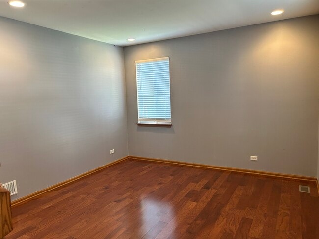 820 Rebecca Ln in Bolingbrook, IL - Building Photo - Building Photo