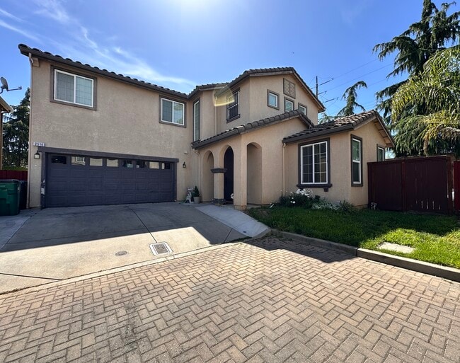 2514 Mercato Ln in Lodi, CA - Building Photo - Building Photo