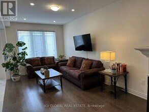 50 Drizzel Cres in Richmond Hill, ON - Building Photo - Building Photo