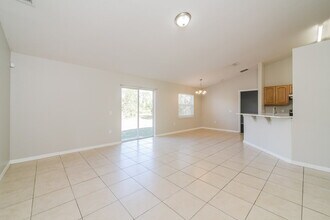 1236 Apopka Ln in Kissimmee, FL - Building Photo - Building Photo