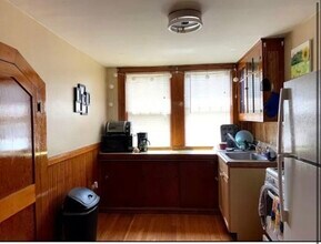 152 Plymouth St-Unit -3 in Bridgewater, MA - Building Photo - Building Photo