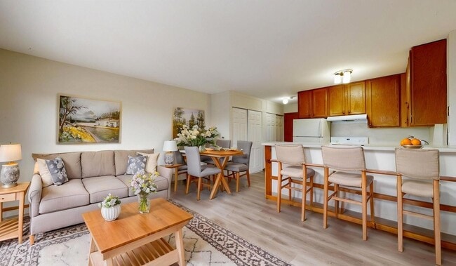 property at 2216 Pleasant Ave