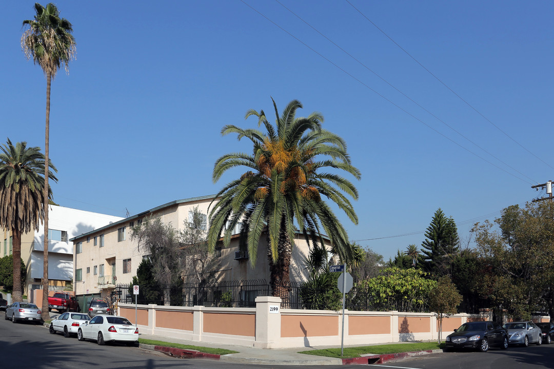 2199 W 26th Pl in Los Angeles, CA - Building Photo