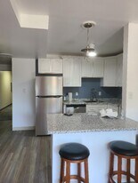 1800 Roundhill Rd, Unit 1206 in Charleston, WV - Building Photo