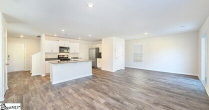 1 Southern Pne Dr in Greenville, SC - Building Photo - Building Photo