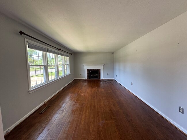 property at 117 Southerland Dr