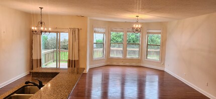 208 Pointe Oakwood Way in Dayton, OH - Building Photo - Building Photo