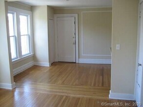 25 High St-Unit -32 in New Haven, CT - Building Photo - Building Photo