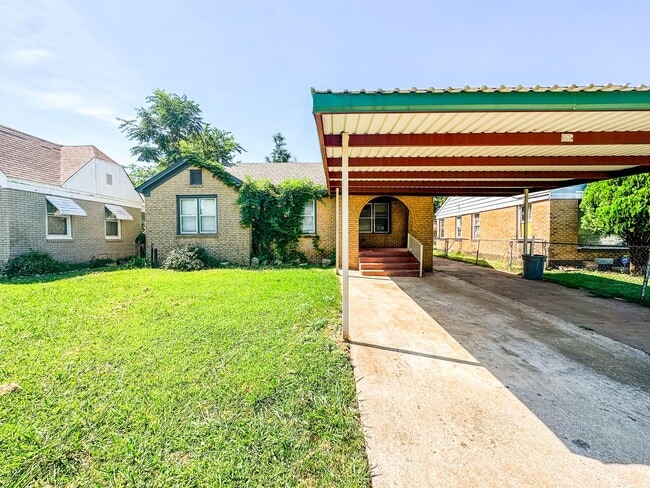 1108 SW 26th St in Oklahoma City, OK - Building Photo - Building Photo