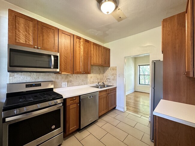 3520 N Broadway in Chicago, IL - Building Photo - Building Photo