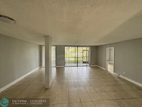 40 NW 76th Ave in Plantation, FL - Building Photo - Building Photo