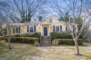 1557 Athens Ave SW in Atlanta, GA - Building Photo