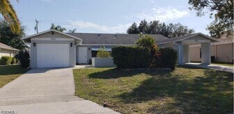 4619 SW 7th Pl in Cape Coral, FL - Building Photo