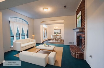 10319 Little Valley Rd in Fort Worth, TX - Foto de edificio - Building Photo