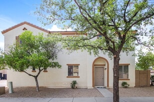 22052 N 30th Dr in Phoenix, AZ - Building Photo