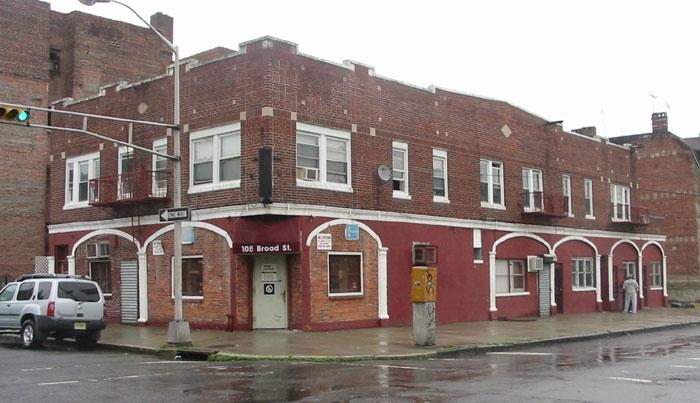 106-108 Broad St in Newark, NJ - Building Photo