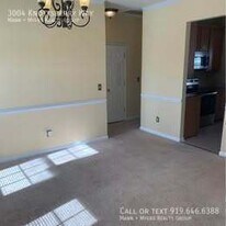 3004 Knottsberry Way in Apex, NC - Building Photo