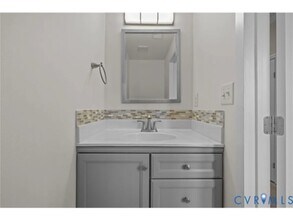 2020 Aloma Dr in Virginia Beach, VA - Building Photo - Building Photo