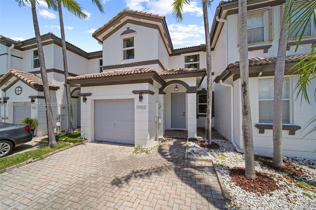 11613 NW 78th St in Medley, FL - Building Photo - Building Photo