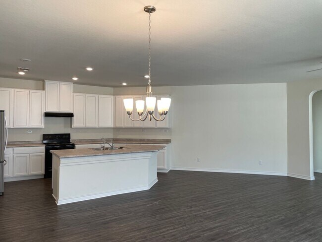 2078 Wind Chime Wy in New Braunfels, TX - Building Photo - Building Photo