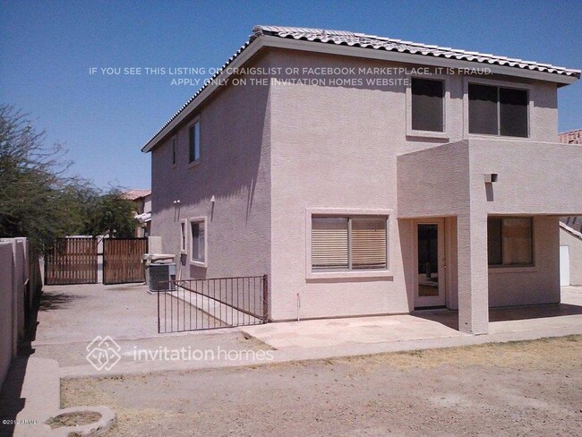 7111 N 77th Dr in Glendale, AZ - Building Photo - Building Photo