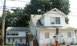 217 White Ave in Linwood, PA - Foto de edificio