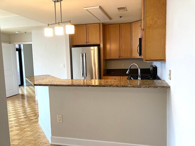 610 Newark St. in Hoboken, NJ - Building Photo - Building Photo