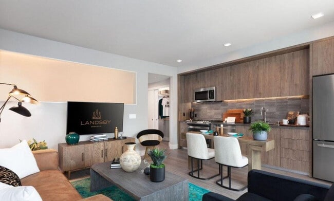 100 Aspen Way in Mountain View, CA - Building Photo - Building Photo