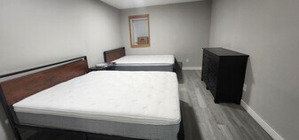 421 N 26th Ave in Minneapolis, MN - Building Photo