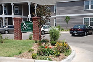 Savannah House of Moore in Moore, OK - Foto de edificio - Building Photo