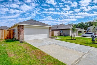 20961 Zuccala Dr in Roman Forest, TX - Building Photo - Building Photo