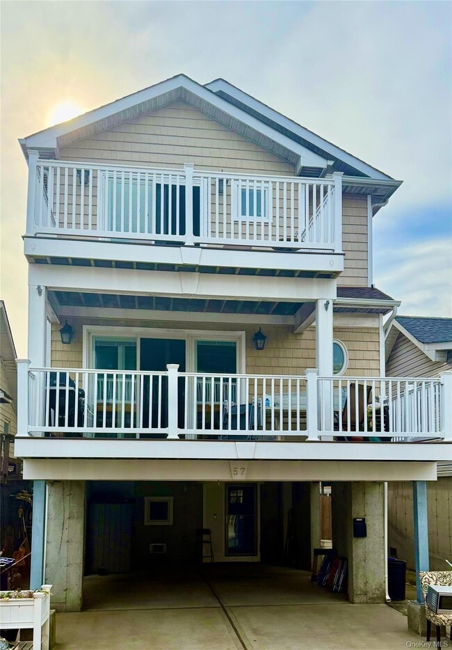 57 California St in Long Beach, NY - Building Photo - Building Photo
