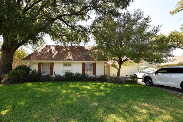 1122 W Northgate Dr in Irving, TX - Building Photo