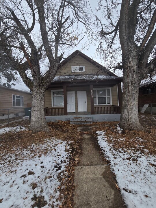 2050 Monroe Blvd in Ogden, UT - Building Photo