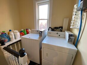 381 Highland Ave, Unit 381 Highland Ave in Somerville, MA - Building Photo - Building Photo