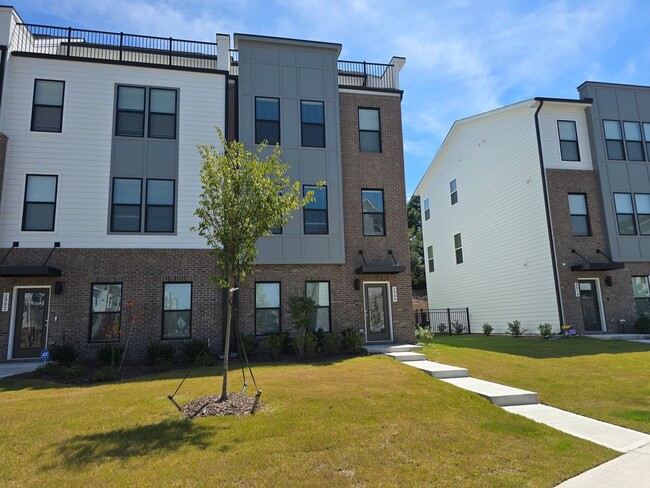 property at 2900 Kempthorne Rd