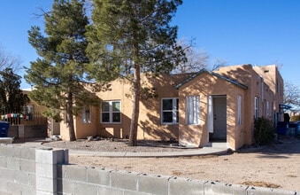 332 Jefferson St NE in Albuquerque, NM - Building Photo - Building Photo