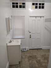 1213 S 46th St, Unit 2nd Floor in Philadelphia, PA - Building Photo - Building Photo