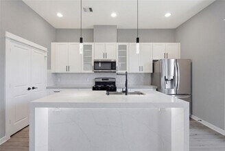 6728 Parker Grv Ln in Houston, TX - Building Photo - Building Photo