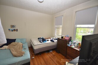1626 Commonwealth Ave, Unit 9 in Boston, MA - Building Photo - Building Photo
