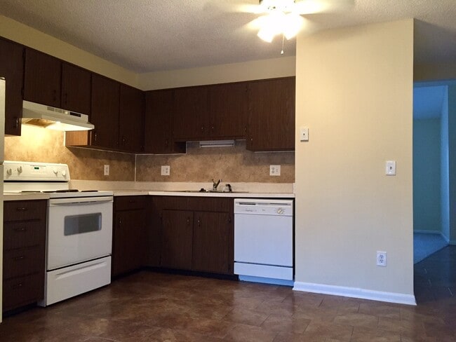 828 W 25th St in Sanford, FL - Foto de edificio - Building Photo