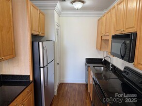515 N Church St, Unit 204 in Charlotte, NC - Building Photo - Building Photo